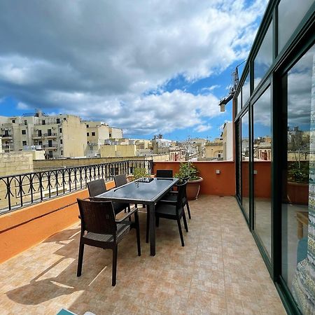 Fantastic 3 Bedroom Duplex Penthouse With Terrace Слима Экстерьер фото